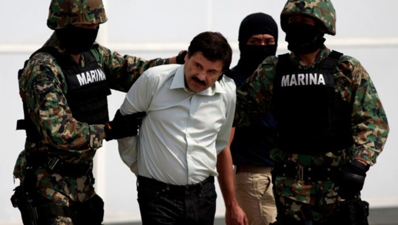 Joaquin „El Chapo“ Guzman nach seiner ersten Festnahme (Bild: AP)