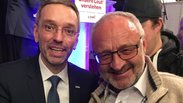 Hermann Winkler (r.) mit Innenminister Herbert Kickl (Bild: Hermann Winkler)