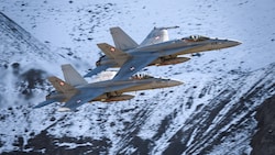 Zwei F/A-18 Hornet der Schweizer Luftwaffe (Bild: AFP)