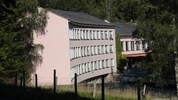 Das Haus Semmering, jahrelang umstrittenes Asylquartier, wurde im September 2024 nach Abebben ...