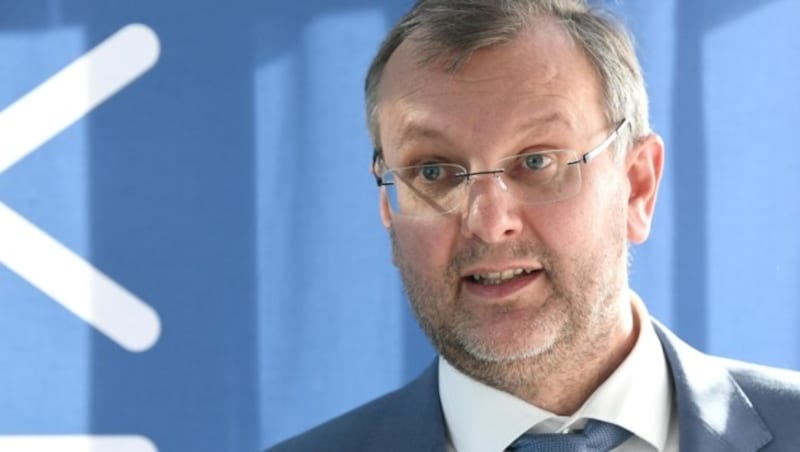 Möbelix-Unternehmenssprecher Thomas Saliger (Bild: APA/HELMUT FOHRINGER)