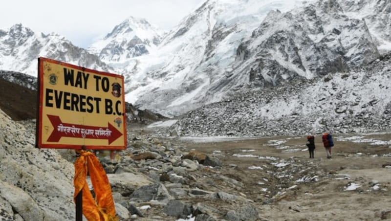 Der Weg zum Everest-Basislager (Bild: APA/AFP/PRAKASH MATHEMA)