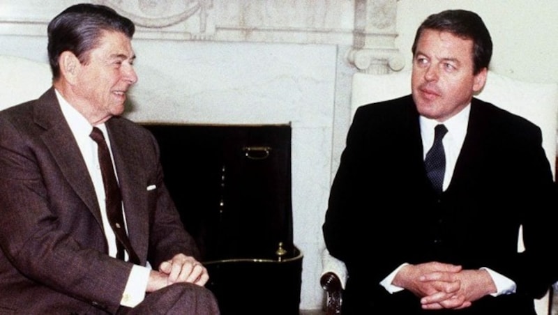 Franz Vranitzky (re.) im Jahr 1987 bei Ronald Reagan (Bild: APA/ROBERT JAEGER)