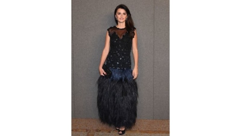 Penelope Cruz in einer Kreation von Karl Lagerfeld (Bild: AFP)