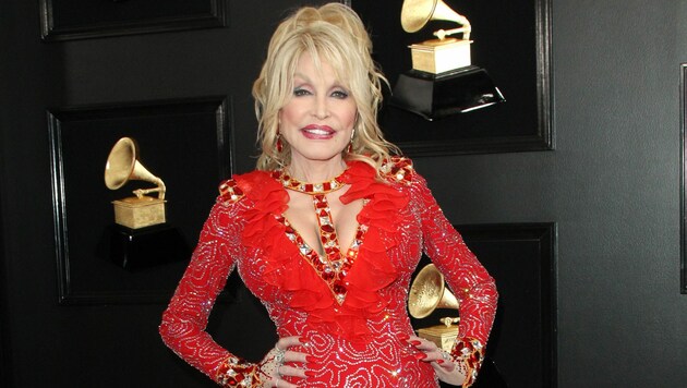 Dolly Parton verlässt nie ungeschminkt das Haus.  (Bild: www.pps.at)