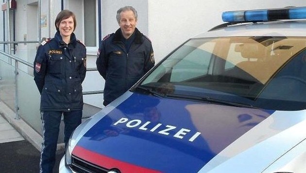 Lebensretter: Die Polizisten Corinna und Franz von der Polizeiinspektion Pregarten (Bild: LPD OÖ)