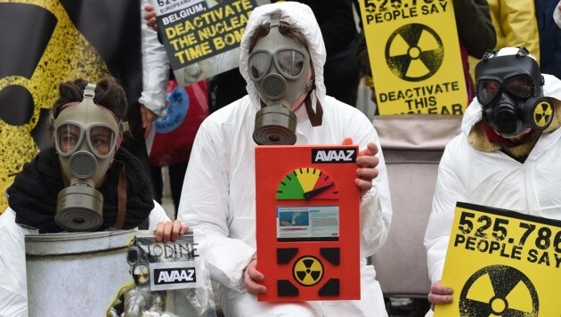 Atomwaffen-Gegner bei einem Protest in Belgien (Bild: AFP (Symbolbild))