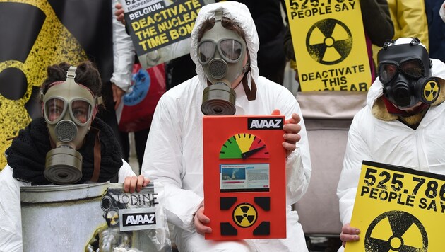 Atomwaffen-Gegner bei einem Protest in Belgien (Bild: AFP (Symbolbild))