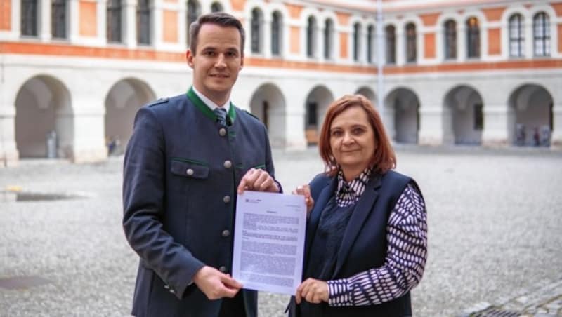 Stefan Hermann und Claudia Klimt-Weithaler initiierten die Volksbefragung zum Leitspital (Bild: FP/KP)