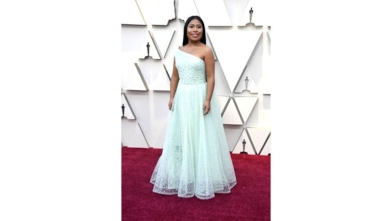 Yalitza Aparicio in einem Tülltraum in Mintgrün (Bild: 2019 Getty Images)