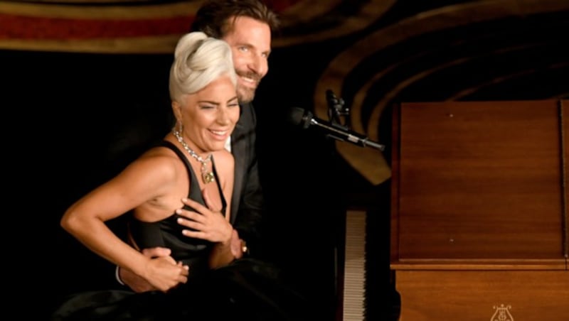 Lady Gaga und Bradley Cooper (Bild: 2019 Getty Images)