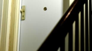 Mit dem Erschießen soll ein 44-jähriger Österreicher zwei Männer bedroht haben (Symbolbild).