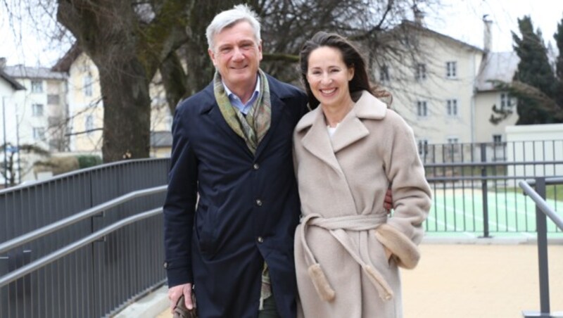 Bürgermeister Harald Preuner (ÖVP) mit Ehefrau Alexandra (Bild: APA/FRANZ NEUMAYR)