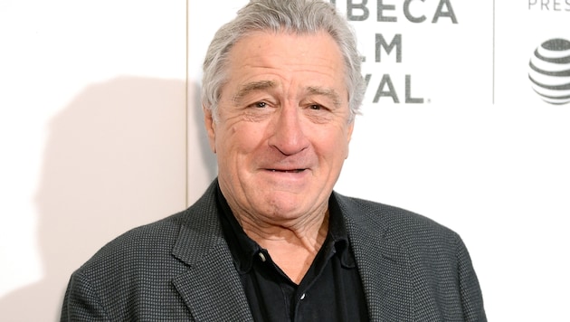 Robert De Niro ist überglücklich, mit 80 noch einmal Papa geworden zu sein. Bei Töchterchen Gia kommt der Hollywoodstar ins Schwärmen. (Bild: 2018 Getty Images)