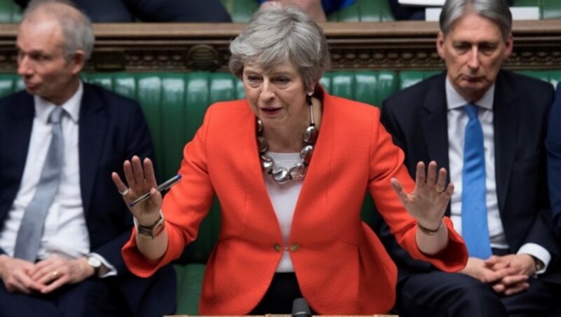 Theresa May am Dienstagabend im Parlament (Bild: AFP)