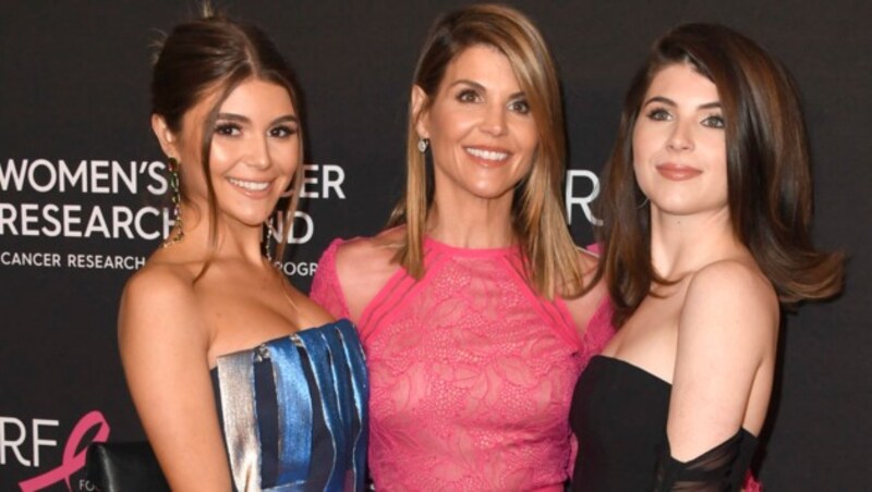 Lori Loughlin mit ihren Töchtern Olivia Jade Giannulli und Isabella Rose Giannulli (Bild: 2019 Getty Images)