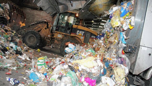 14.000 Tonnen Restmüll fallen pro Jahr in GU an - Restmüll ist damit die größte Abfallgruppe. (Bild: Kronenzeitung)