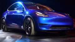 Das Model Y von Tesla gehört zu den beliebtesten E-Autos in Norwegen. (Bild: APA/AFP/Frederic J. BROWN)