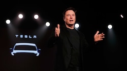 Elon Musk ist Chef des Elektroautoherstellers Tesla und der Raumfahrtfirma SpaceX. (Bild: ASSOCIATED PRESS)