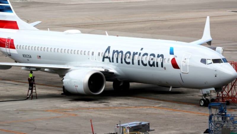 Eine Boeing 737 Max 8 am Flughafen von Miami. Maschinen dieses Typs müssen derzeit weltweit am Boden bleiben. (Bild: AFP)