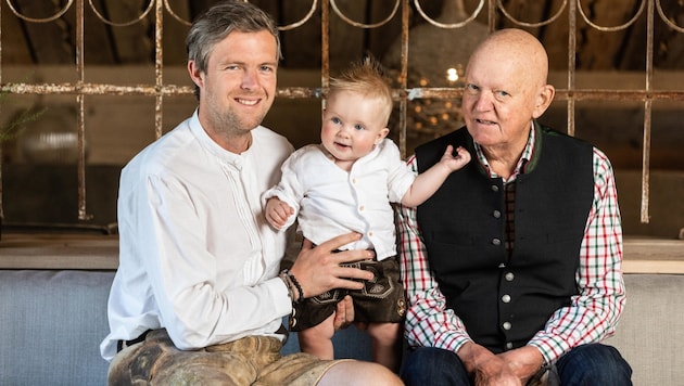 Ein Bild für Götter! Das Generationen-Trio mit dem heiligen Namen Josef feiert am 19. März Namenstag. (Bild: Eder Hotels GmbH)