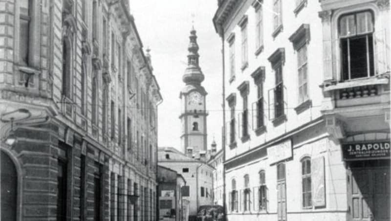 Der Trum der Stadtpfarrkirche ist übrigens über 90 Meter hoch! (Bild: TAÖ/AAvK)