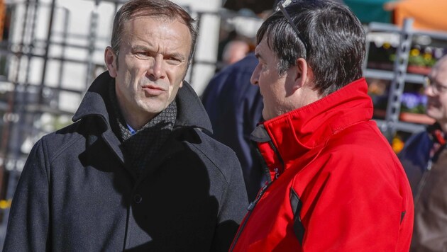 SPÖ-Parteichef Wanner (r.) soll anstelle von Auinger die Parteienverhandlungen führen. (Bild: Tschepp Markus)