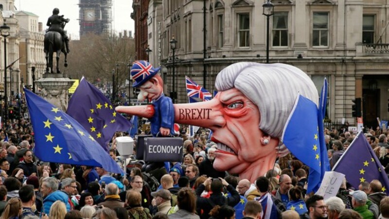 Brexit-Gegner bei einer Demonstration in London (Bild: AP)