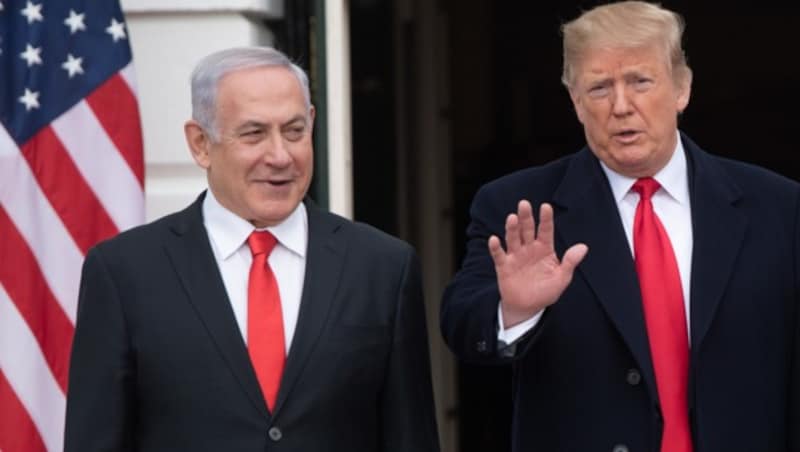 Benjamin Netanyahu zu Besuch bei Donald Trump (Bild: AFP)