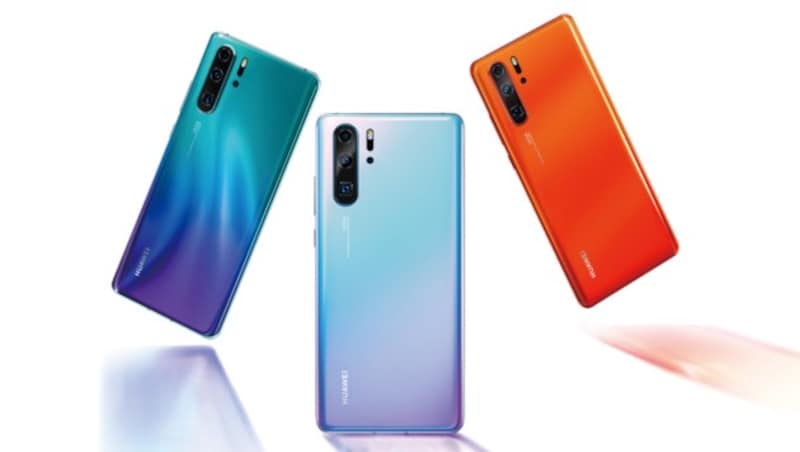 Die orange Version des P30 Pro kommt leider nicht nach Österreich, die anderen Versionen in Schwarz und Effektlack-Optik dagegen schon. (Bild: Huawei )