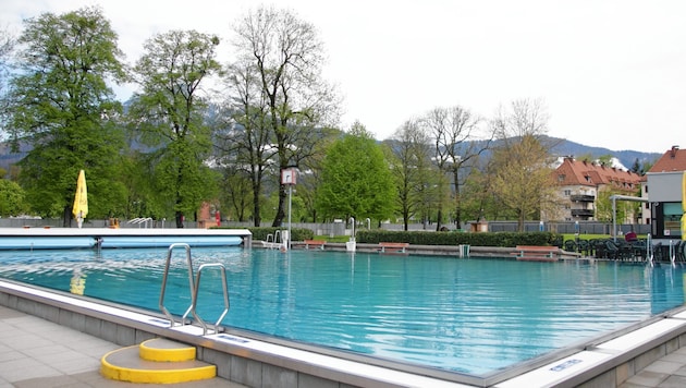 Ab Freitag geöffnet: das AYA-Bad in der Alpenstraße. (Bild: Wildbild)