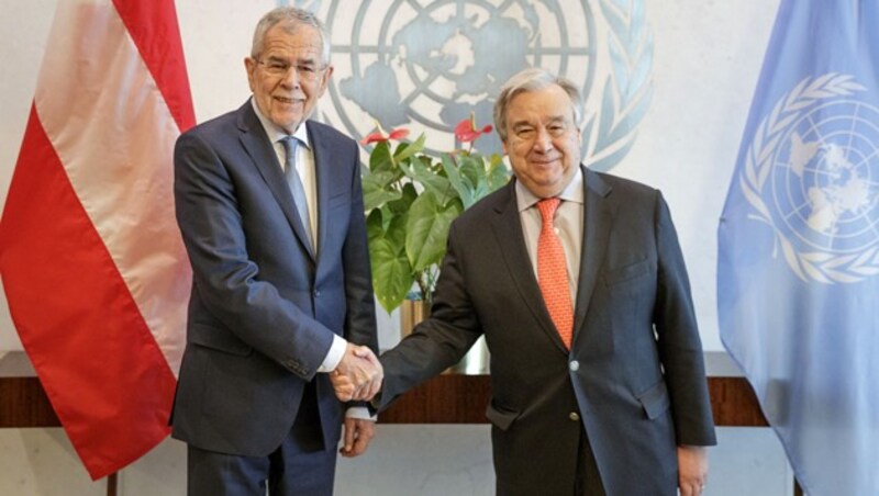 Van der Bellen mit UN-Generalsekretär Antonio Guterres in New York (Bild: APA/BUNDESHEER/PETER LECHNER)