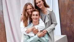 Eleonore, Gloria und Ferdinand, die Kinder von Karl und Francesca Habsburg, trafen sich für ein Modeshooting in Wien. (Bild: Starpix / Alexander Tuma)