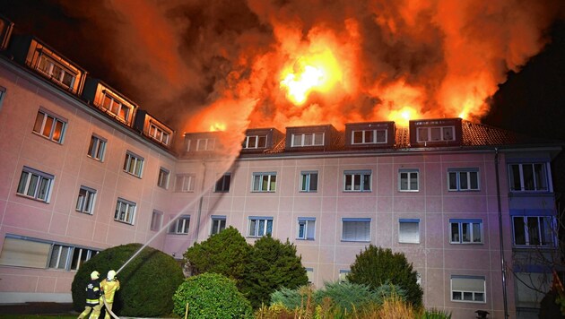 Im November 2018 brannte das Alten- und Pflegewohnheim Weidachhof St. Josef in Schwaz (Bild: zoom.tirol)