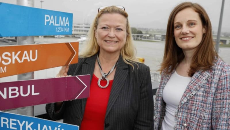 Flughafen-Chefin Bettina Ganghofer (li.) und TUI-Österreich Geschäftsführerin Lisa Wedding (Bild: Markus Tschepp)