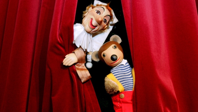 Kasperl und Petzi im Puppentheater Urania Wien (Bild: Deutsch Gerhard / picturedesk.com)