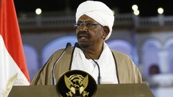 Im Februar hatte Sudans Präsident Omar al-Bashir den Ausnahmezustand in seinem Land ausgerufen. Im April ist er vom Militär abgesetzt worden. (Bild: APA/AFP/Ashraf Shazly)