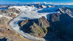Die Naturschützer jubeln über die Entscheidung, den Gletscherzusammenschluss aufzugeben. Hier der Gepatschferner als Symbol. (Bild: ÖAV/J. Bodenbender)