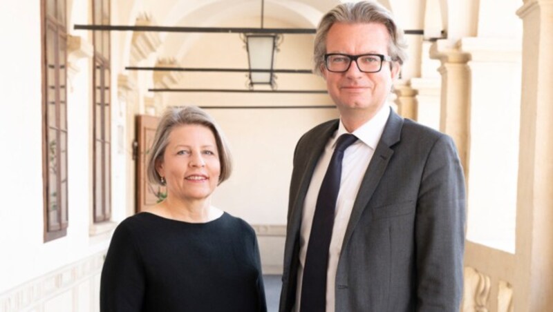 Landessanitätsdirektorin Ilse Groß und Landesrat Christopher Drexler (Bild: steiermark.at/Streibl)