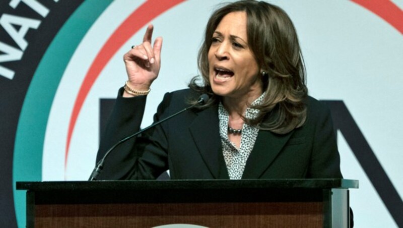 Kamala Harris (Bild: APA/AFP/DON EMMERT)