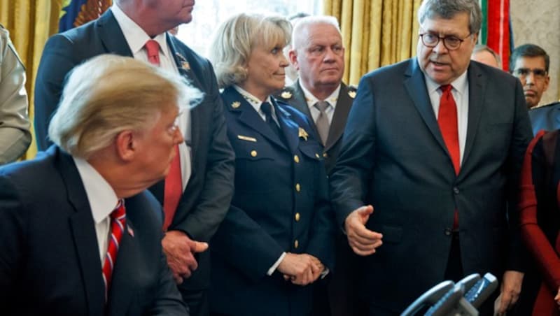 Trump und sein loyaler Justizminister Bill Barr (Bild: ASSOCIATED PRESS)