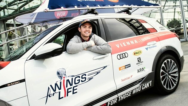 Dakar-Sieger Matthias Walkner hat die ehrenvolle Aufgabe das Catcher Car zu pilotieren. (Bild: Red Bull Content Pool)