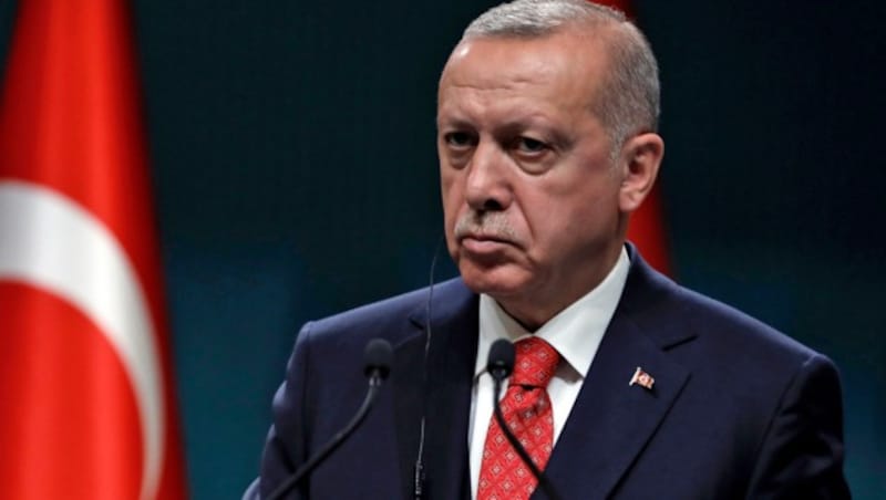 Erdogan soll den Brief sofort weggeworfen haben. (Bild: AP)