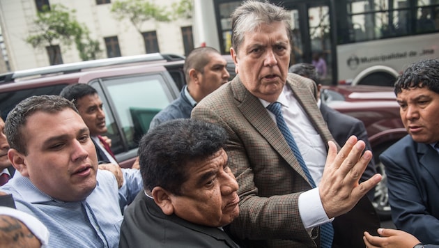 Alan Garcia (hier eine Aufnahme aus dem Vorjahr) geriet unter Korruptionsverdacht (Bild: APA/AFP/Ernesto BENAVIDES)
