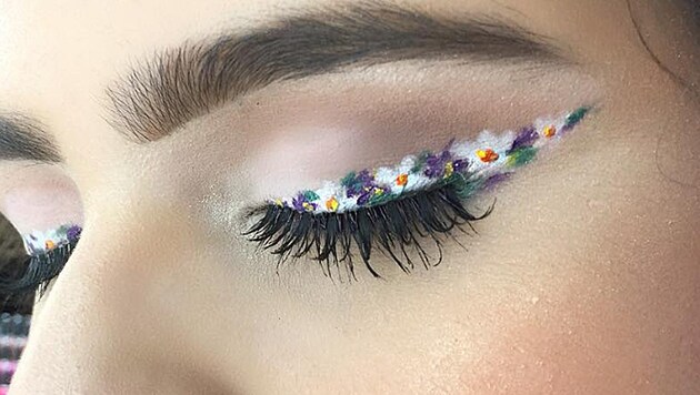 Florale Lidstriche sind bei Fashionistas jetzt der letzte Schrei. (Bild: instagram.com)