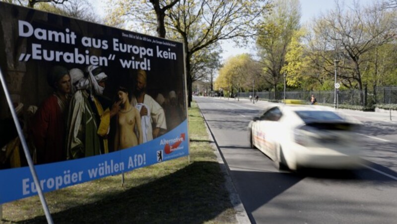 Wahlplakat der AfD zur bevorstehenden Europawahl (Bild: AFP)