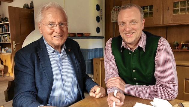 Helmut Kritzinger (li.) im Gespräch mit Markus Gassler (Bild: Gassler Markus/Kronenzeitung)