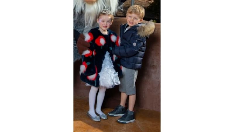 Prinzessin Gabriella als Disneyprinzessin mit ihren Bruder Prinz Jacques (Bild: www.PPS.at)