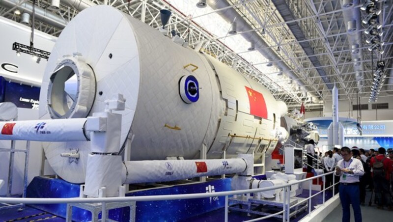 Ein Modul der neuen Raumstation „Tiangong“, die ab 2022 im All kreisen soll (Bild: APA/AFP/Wang Zhao)