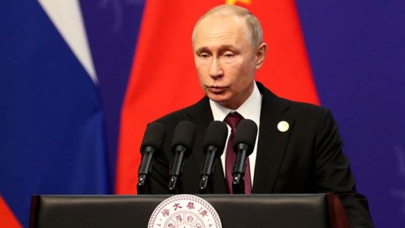 Kremlchef Wladimir Putin bei seiner Rede (Bild: AP)